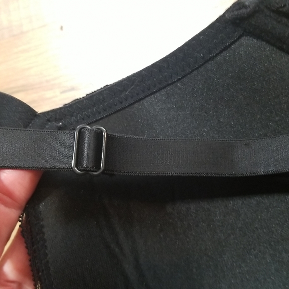 LAURA ASHLEY Black Lace Molded Cup Underwire Bra - 42D - Picture 12 of 13